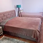 Apartamenti Leti